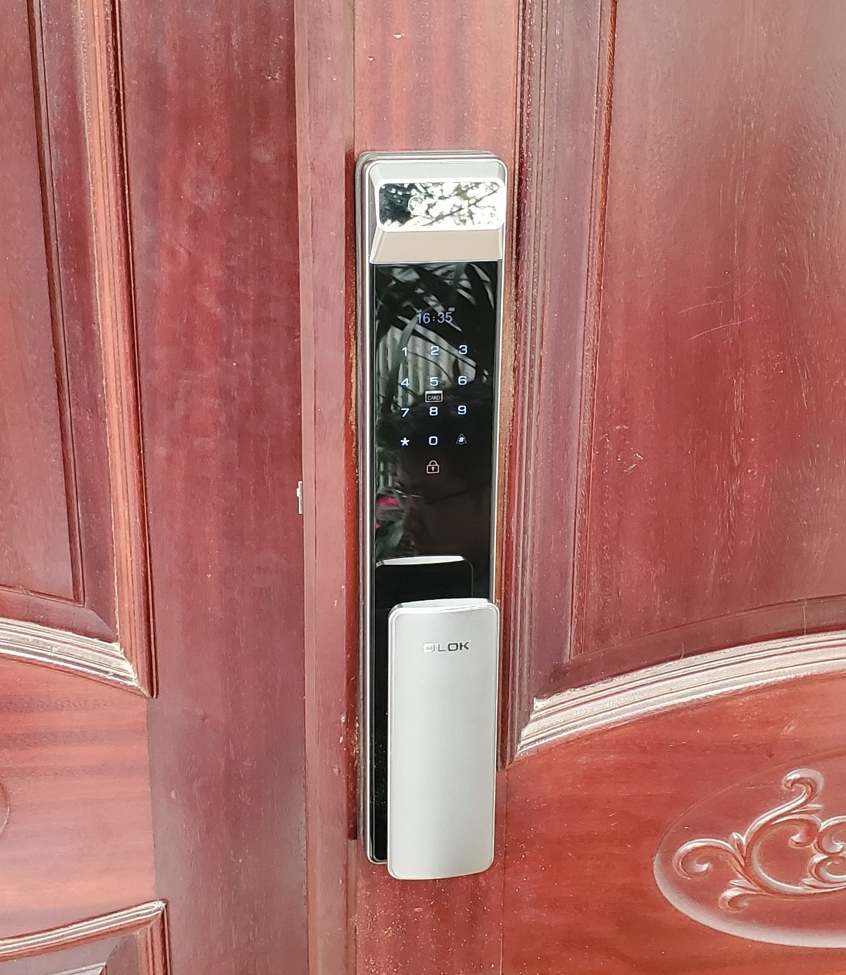 khoa van tay olok p828 3d face 2